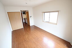 グラビスコート西原駅前 3階ワンルームのリビング/ダイニング