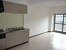 第2吉川ビル 2階3LDKのリビング/ダイニング