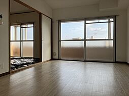 ハイネス翠町 4階4DKのリビング/ダイニング