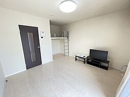 レオネクストファンシー 2階1Kのリビング/ダイニング