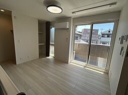 アゼリア 2階ワンルームのリビング/ダイニング