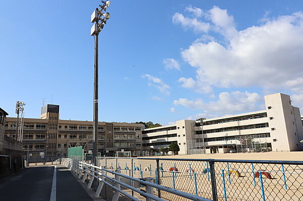 画像24:小学校「広島市立矢野小学校まで1492ｍ」