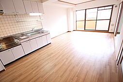 YASUDA BLD7 6階2LDKのリビング/ダイニング