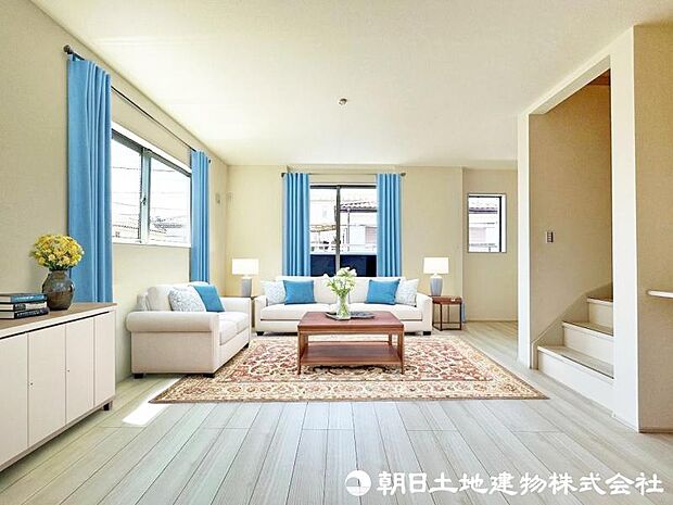 <リビング>道路からの視線が気にならない2階リビングです。(家具イメージ)