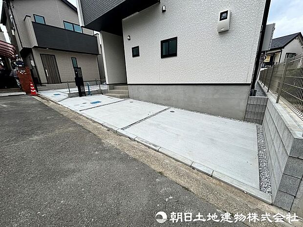 ＜カースペース＞車1台駐車可能です。