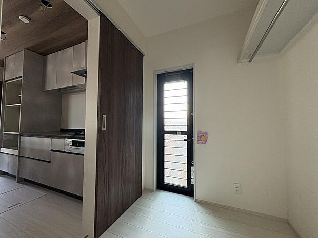 ＜ファミリークローゼット＞ご家族様で使えるファミリークローゼットも便利です。