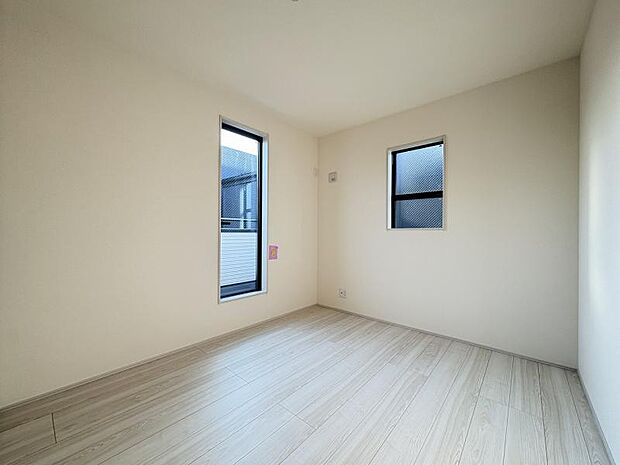 ＜洋室＞2階に4部屋の洋室がありますのでお子様のお部屋も用意できます。