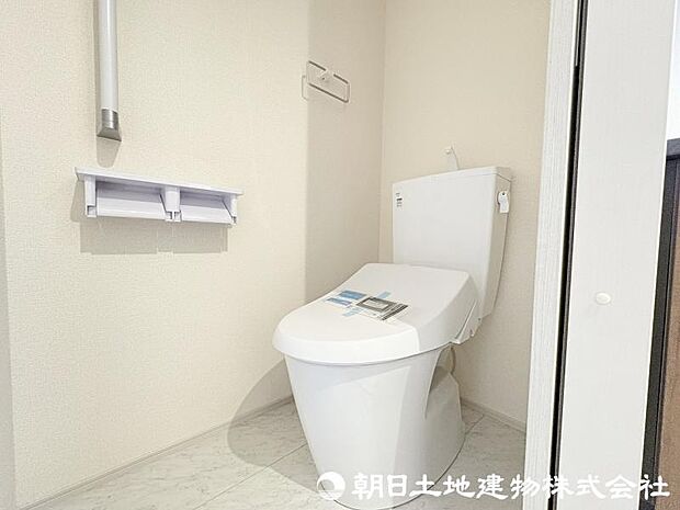 ＜トイレ＞1階2階ウォッシュレット付きトイレです。