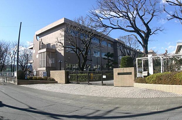 二本松小学校まで約910ｍ