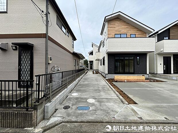 <カースペース>車2台駐車可能です。