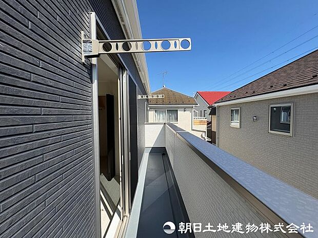＜バルコニー＞南西向きで陽当たり良好です。