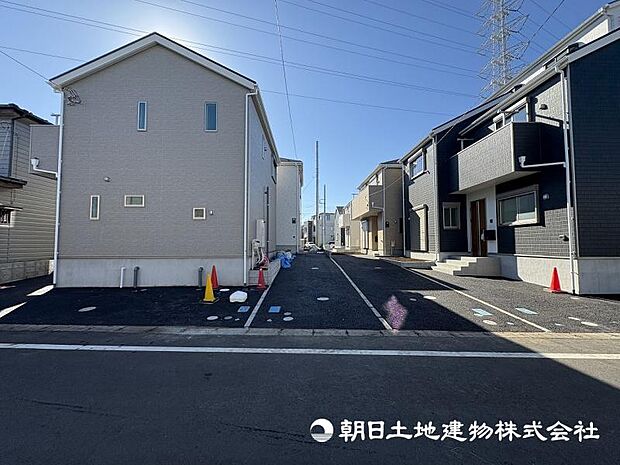 ＜カースペース＞車縦列に2台駐車可能です。