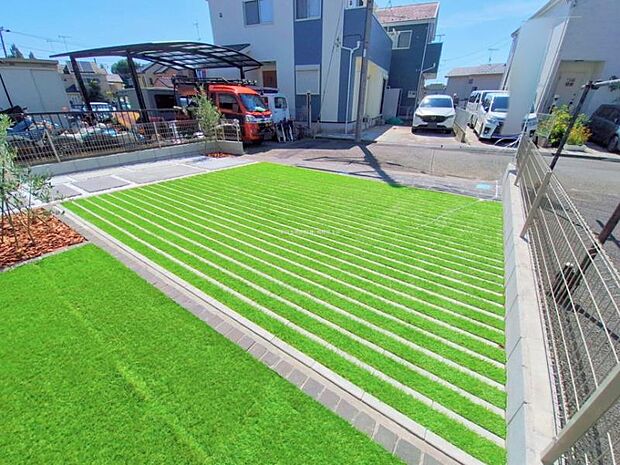 ＜カースペース＞車並列2台駐車可能です。