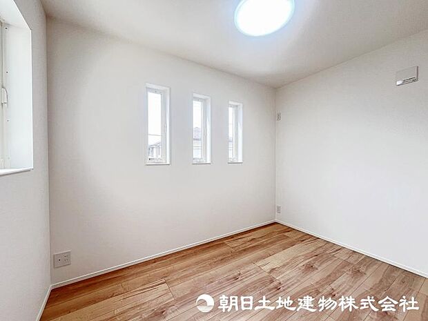 ＜洋室＞2階に4部屋の洋室がある4ＬＤＫの間取です。