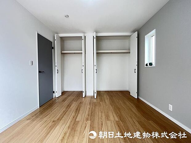 ＜収納＞各洋室にクローゼットがありお洋服をすっきりと収納できます。
