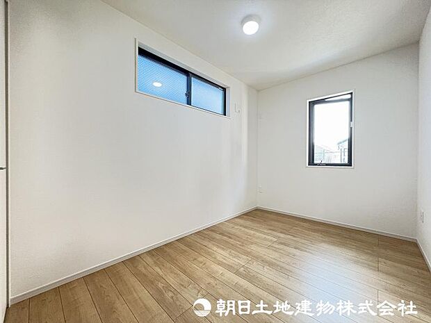 <洋室>室内の明るさや広さをゆっくりとご見学いただけます。