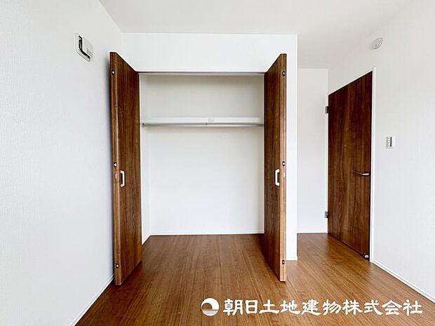 ＜収納＞各洋室にクローゼットがありお洋服をすっきりと収納できます。