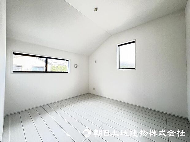 <洋室>2階に4部屋の洋室がある4LDKの間取です。