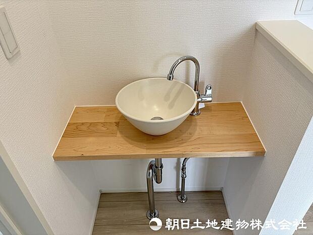 ＜セカンド洗面＞2階にも手を洗えるセカンド洗面があり便利です。