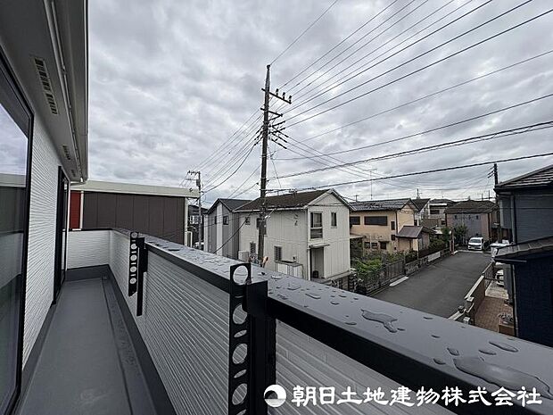 ＜バルコニー＞南向きで陽当たり良好です。