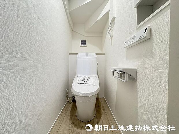 ＜トイレ＞1階2階ウォッシュレット付きトイレです。