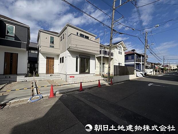 ＜外観＞お子様が楽しく遊べる「光が丘第1公園」徒歩1分です。