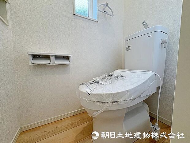 <トイレ>1階2階ウォッシュレット付きトイレです。