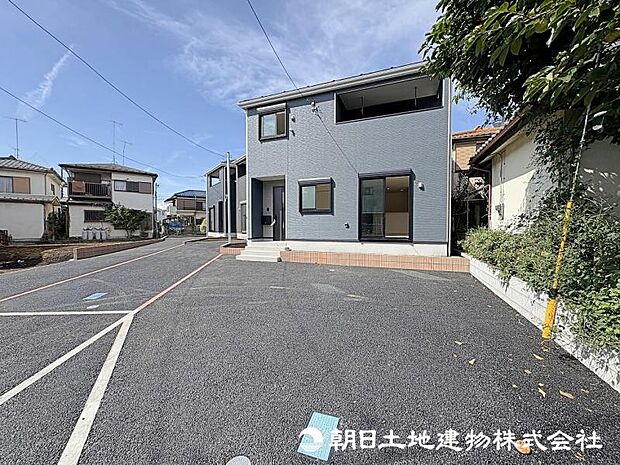 <カースペース>車並列2台駐車可能です。