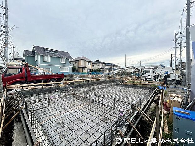 ＜現地＞同仕様の完成物件を現地と一緒にご見学いただけます。