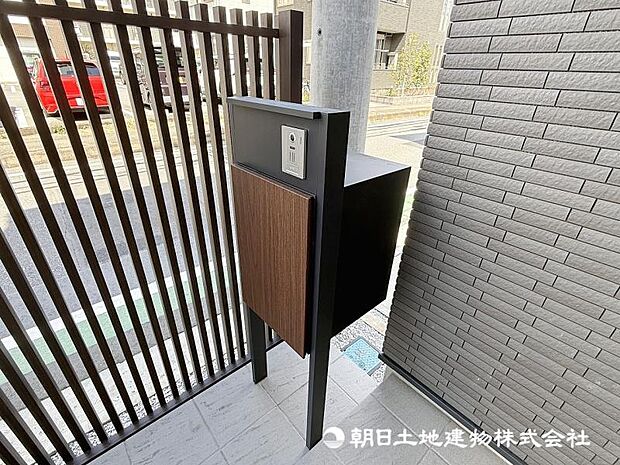 <宅配ボックス>留守宅でも荷物を受け取れて便利です