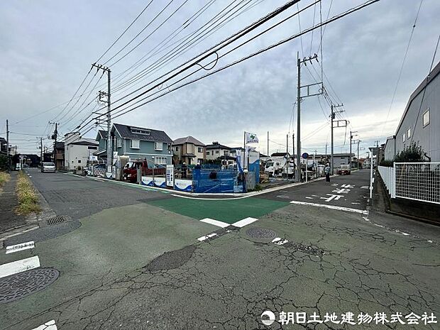 ＜現地＞周辺は平坦な地形ですので自転車での移動もスムーズです。