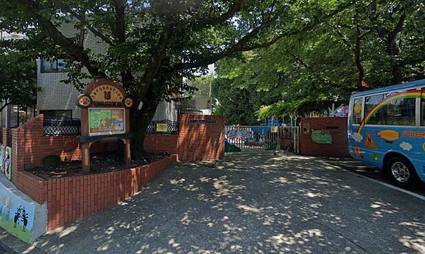 小山白ゆり幼稚園まで約440m