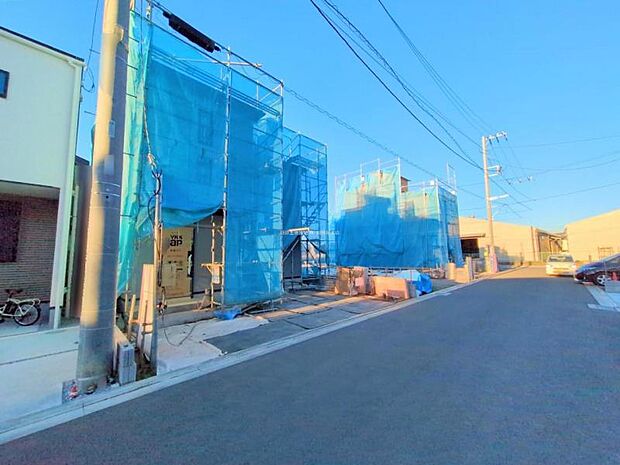 ＜現地＞開発分譲地内で交通量の少ない道路に面して安心いただけます。