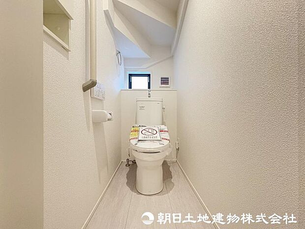 <トイレ>1階2階ウォッシュレット付きトイレです。