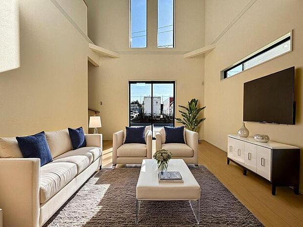 ＜リビング＞広々としているＬＤＫ20帖でお過ごしいただけます。（家具イメージ）