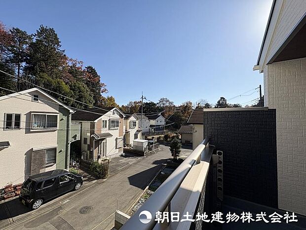 ＜眺望＞周辺は緑豊かで静かな住宅地となっています。