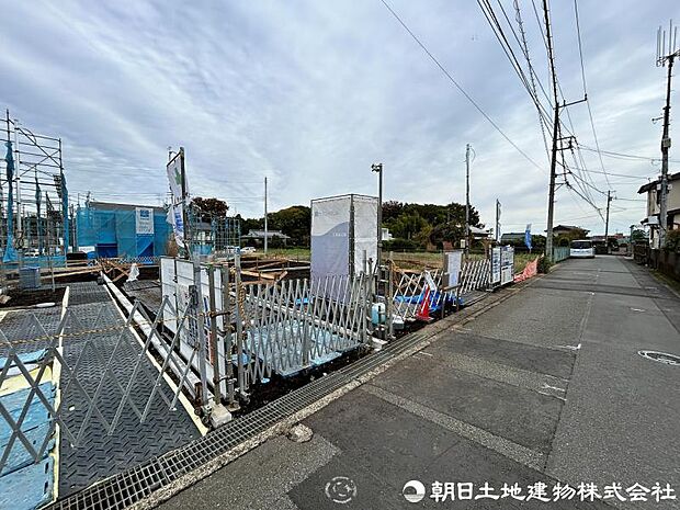 <現地>同仕様の完成物件を現地と一緒にご見学いただけます。