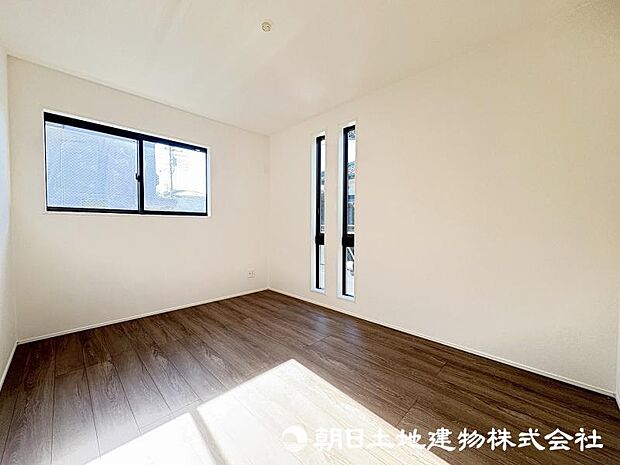 <洋室>1階の独立した洋室6帖です。