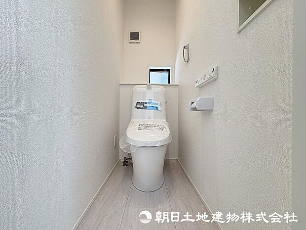 <トイレ>1階2階ウォッシュレット付きトイレです。