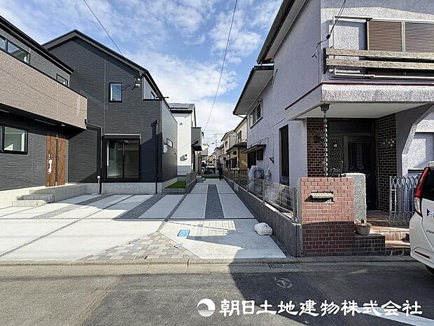 ＜カースペース＞車2台駐車可能です。