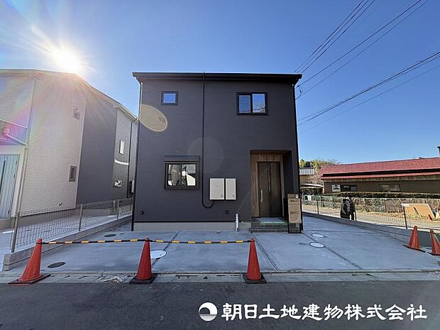 <カースペース>カースペースには車2台駐車可能です。