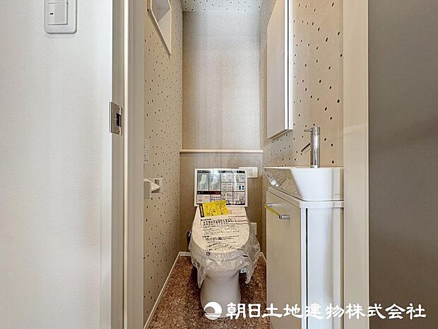 ＜トイレ＞1階2階ウォッシュレット付きトイレです。