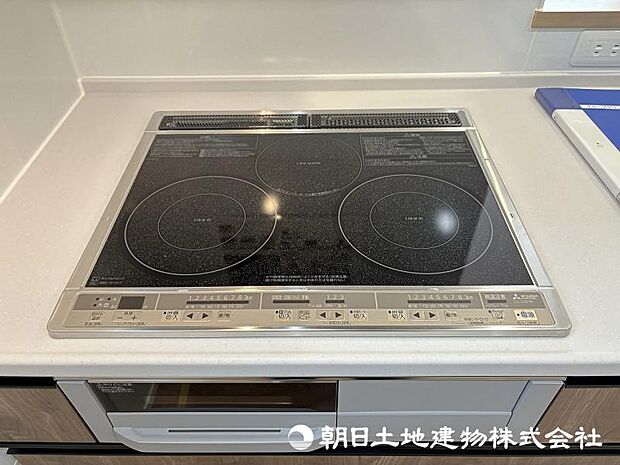 ＜キッチン＞ＩＨクッキングヒーターやビルトイン食器洗浄機等の設備も充実しています。