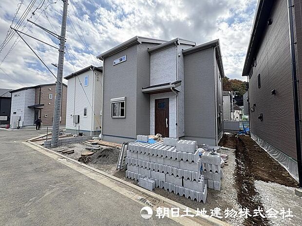 ＜カースペース＞車2台駐車可能です。