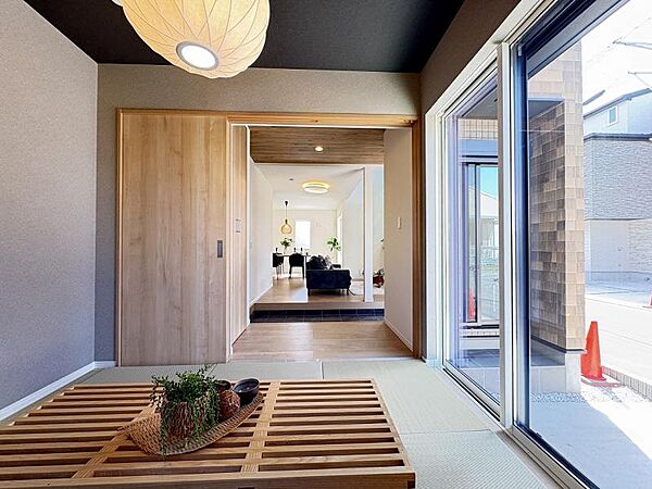 ＜和室＞土間から上がれる和室4.5帖です。（家具イメージ）