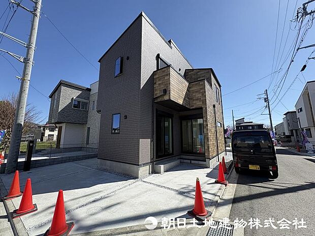 <現地>食洗浄機や宅配ボックス等の設備も充実しています。