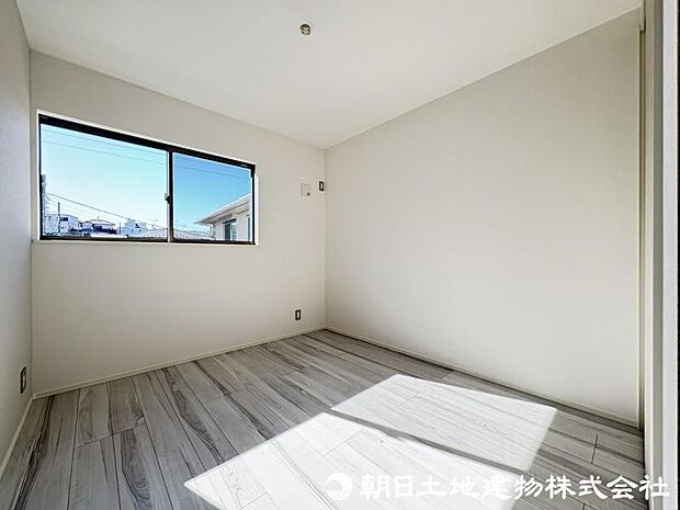 ＜洋室＞2階に3部屋の洋室がありますので、お子様のお部屋も用意できます。