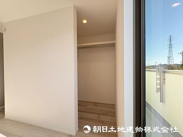 ＜収納＞ご夫婦で使えるウォークインクローゼットもあり整理整頓ができます。