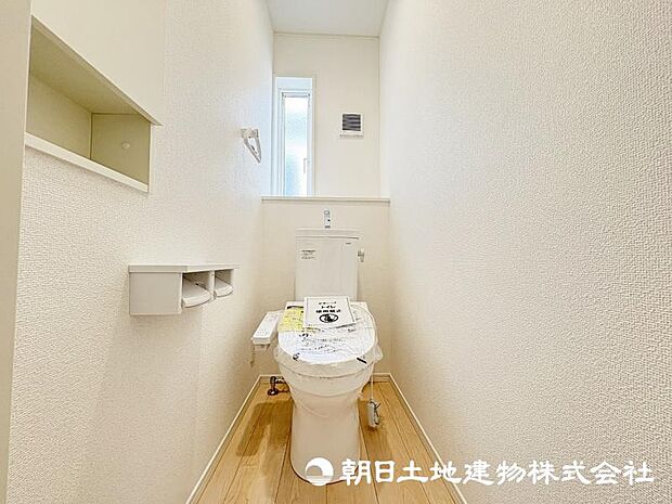 <トイレ>1階2階ウォッシュレット付きトイレです。