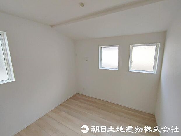 <洋室>2階に4部屋の洋室がある4LDKの間取です。